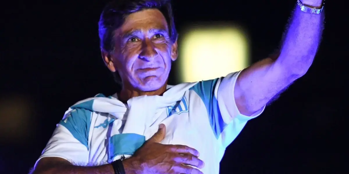 Costas podría ser el primer DT en Racing en implementar algo en la formación.