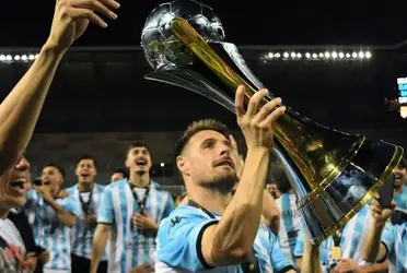 El experimentado lateral derecho de la Academia quedó a un paso de quedar en la historia del club.