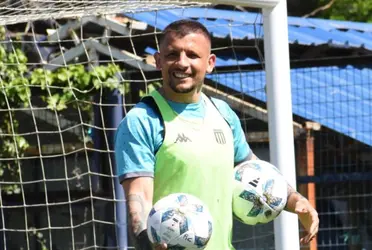 El rosarino no fue la única figura ausente en el primer día de trabajo en el plantel de la Academia.